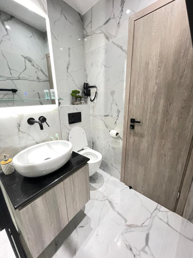 Zeos Finest Jacuzzi Suite أثينا المظهر الخارجي الصورة