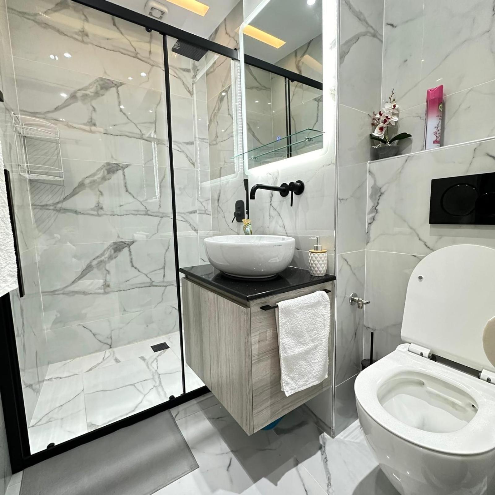 Zeos Finest Jacuzzi Suite أثينا المظهر الخارجي الصورة
